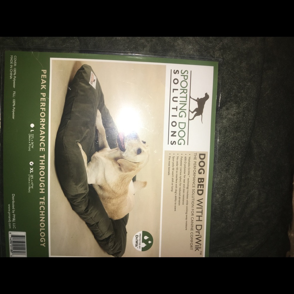 NEW DOG BED